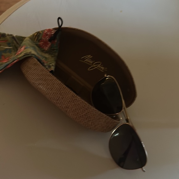 Accessories Maui Jim Sunglasses Womens Poshmark